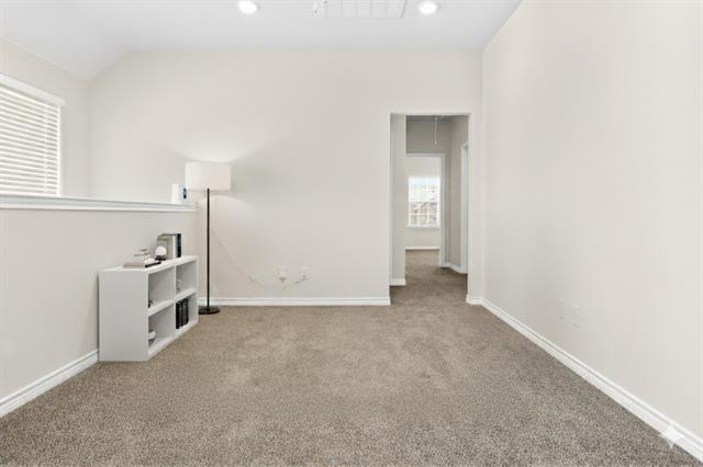 Building Photo - 712 Lone Rock Dr