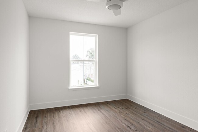 Building Photo - BRAND NEW!! 3 bedroom 2.5 bath Daytona Bea...
