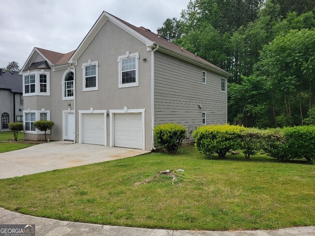 Building Photo - 2364 Fallbrook Ct