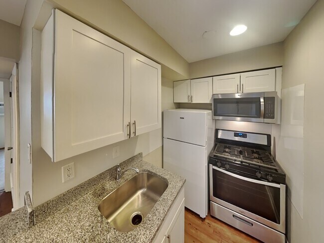 Building Photo - 31 Chittenden Ave
