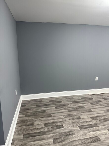 Building Photo - 2536 Loyola Southway
