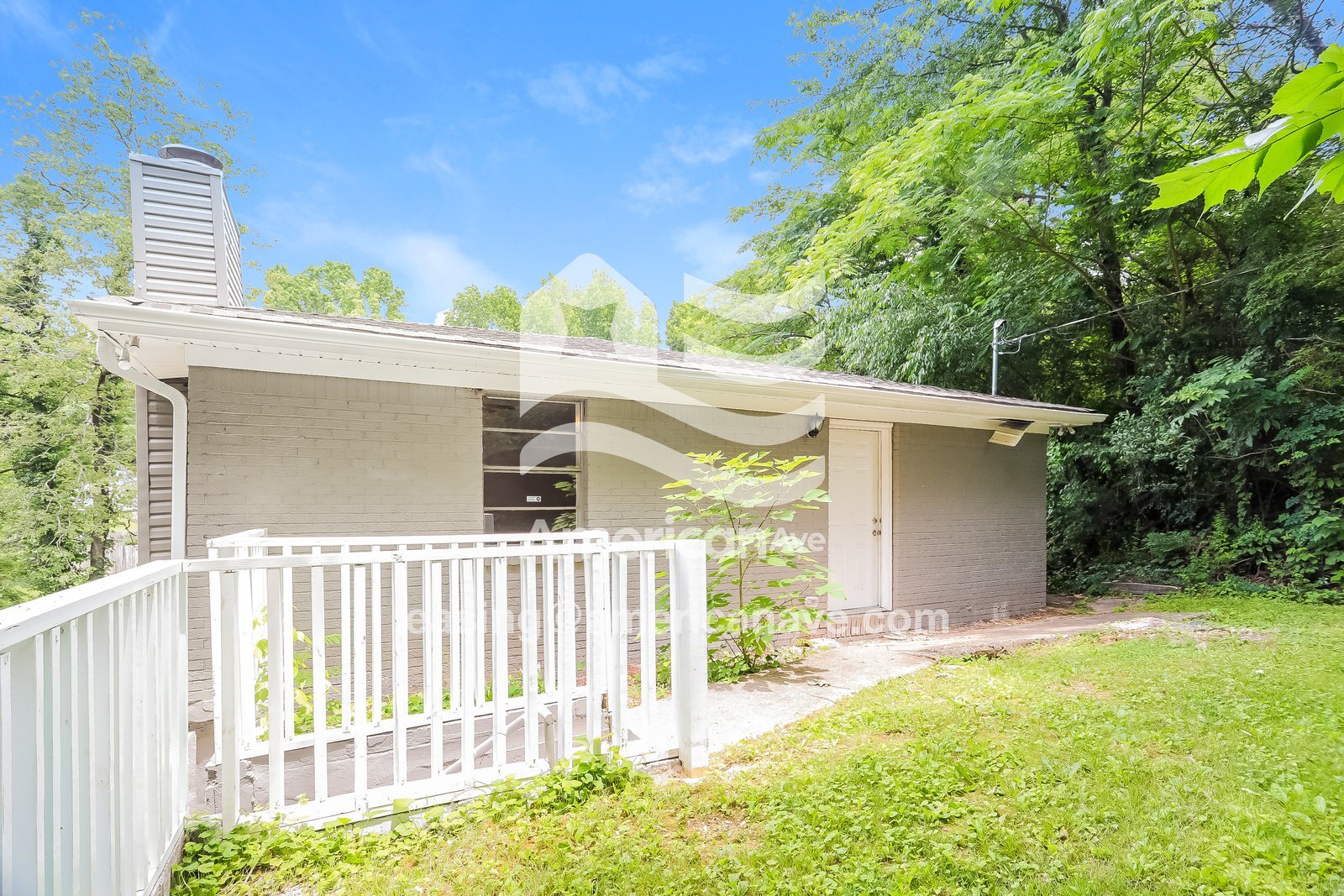 Building Photo - 1453 Park Ave