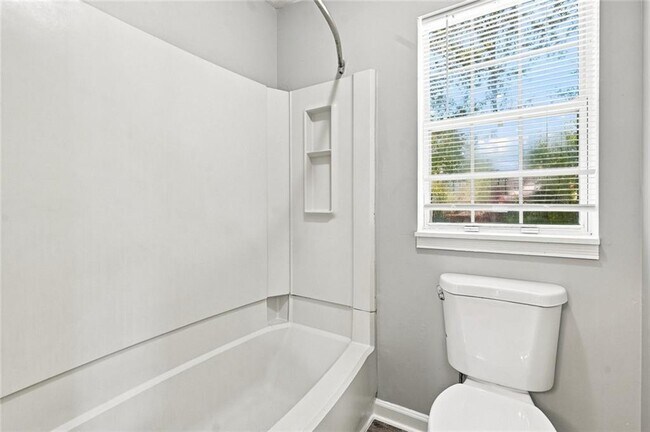 Building Photo - 5557 Clover Rise Ln