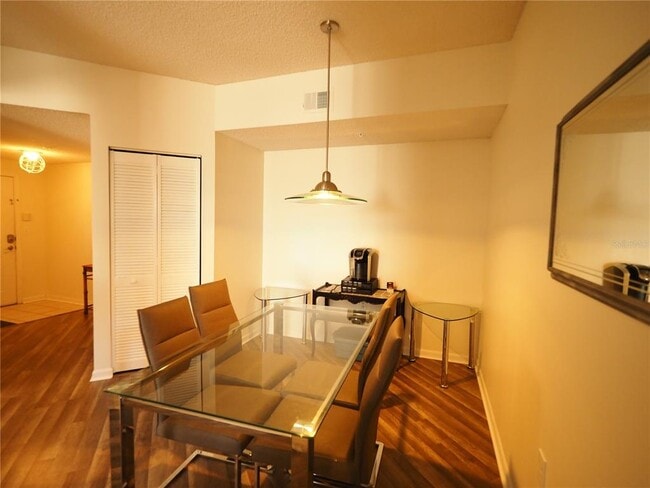 Building Photo - 5655 Bentgrass Dr