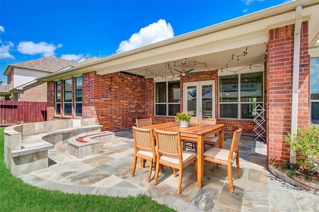 Building Photo - 25314 Celtic Terrace Dr