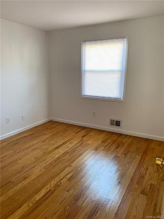 Building Photo - 138 New Holland Village