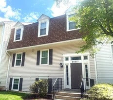 Building Photo - 20317 Beaconfield Ter