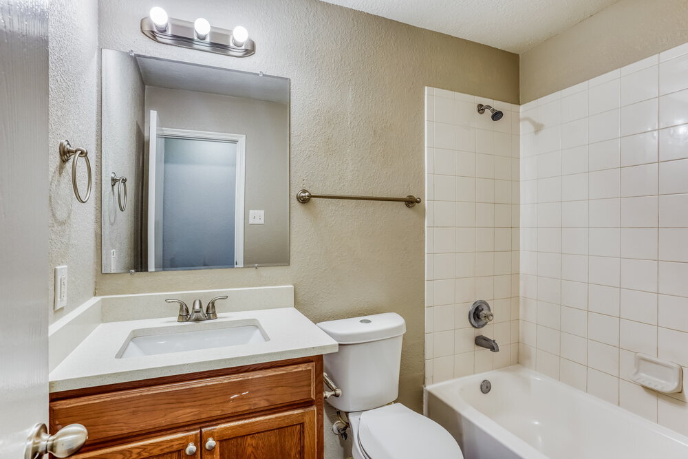 Building Photo - 20619 Tayman Oaks Dr