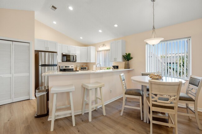 Building Photo - 740-A1A A1A Beach Blvd