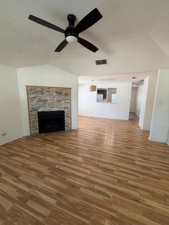 Building Photo - 3006 Post Oak Dr