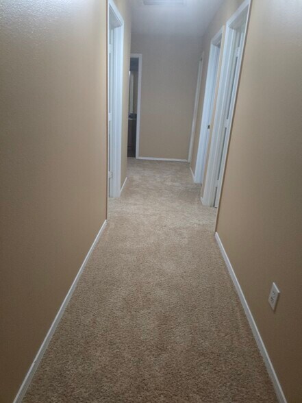 Upstairs hallway - 6434 Ziegler Ln