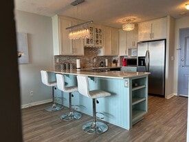 Building Photo - 1502 S Boulder Ave