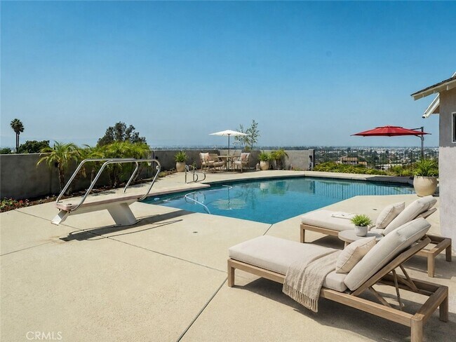 Building Photo - 8471 Vine Valley Dr