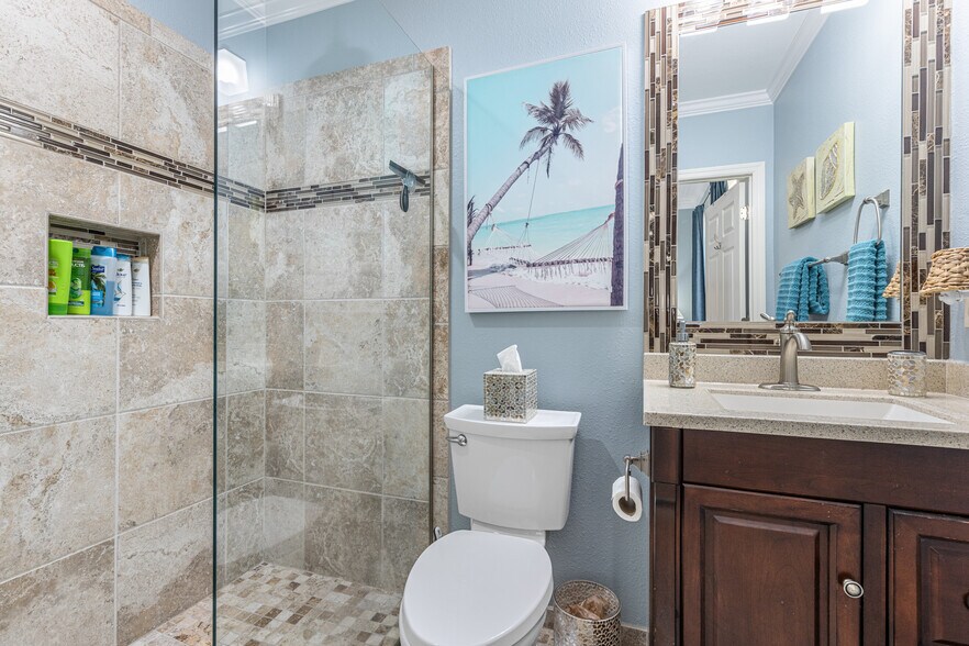 Building Photo - 7236 Orchid Island Pl
