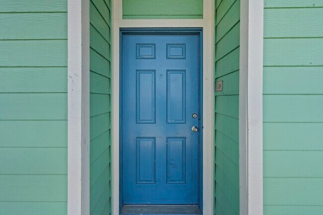 Building Photo - 7820 Seawall Blvd