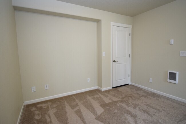 Building Photo - 15154 NW Fig Ln