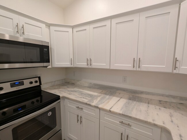 Building Photo - 344 S 740 W