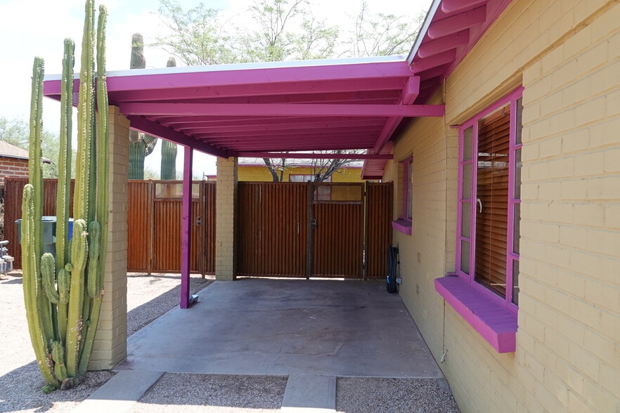 Building Photo - 3902 N Tyndall Ave
