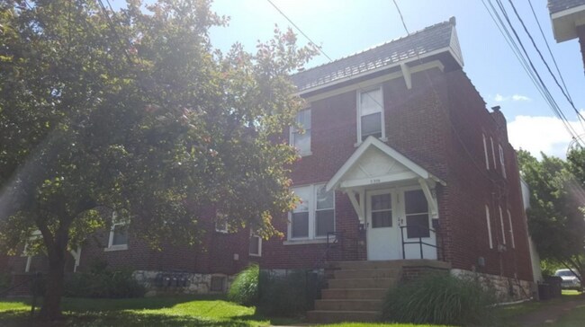 Building Photo - 2309 Bellevue Ave