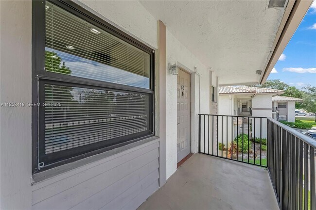 Building Photo - 11160 W Sample Rd