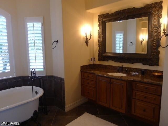 Building Photo - 18301 Verona Lago Dr