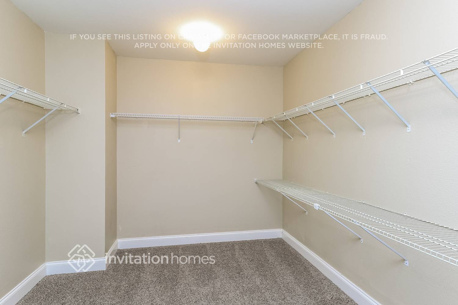 Building Photo - 1040 Sapphire Dr