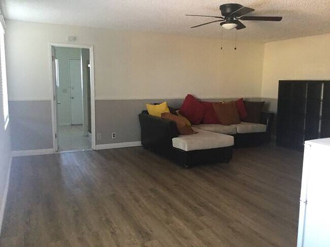 Primary Photo - 15163 Cerezo Rd