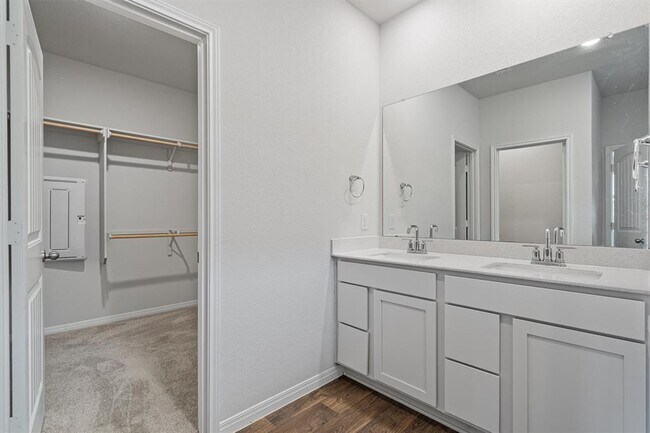 Building Photo - 109 Charles Trl