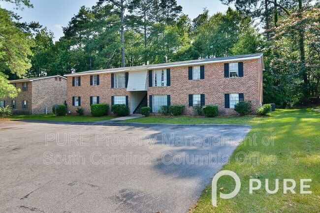 Building Photo - 2915 Chatsworth Rd