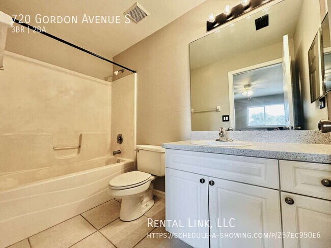 Building Photo - 720 Gordon Ave S