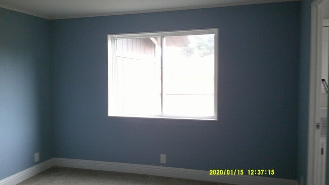 Building Photo - 945 Davis St