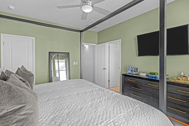 Building Photo - Move-In Ready Chic 3BR/2.5BA Brightwalk Ho...
