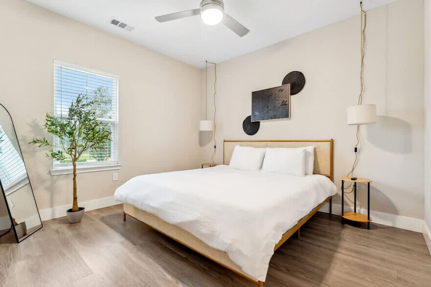 Building Photo - 12550 Windy Pointe Lp