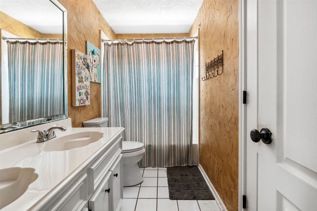 Building Photo - 2112 Shadow Bay Cir