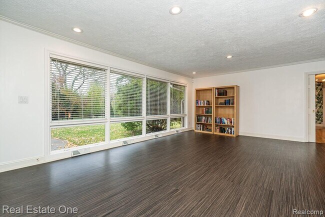 Building Photo - 509 Walbridge Dr