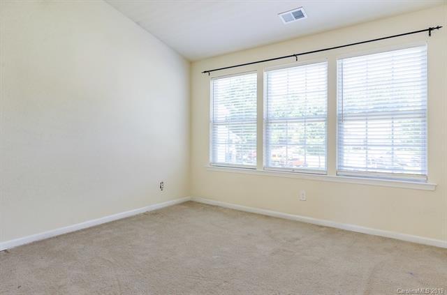 Building Photo - "Charming 3-Bed Oasis with Granite Accents & Pool Retreat in Belmont!"