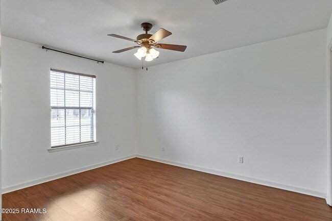 Building Photo - 315 S Philo Dr