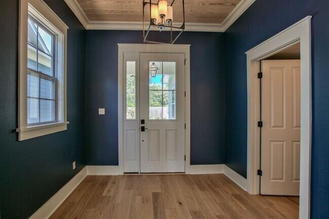 Building Photo - Stunning Midtown Tallahassee Home In Braem...