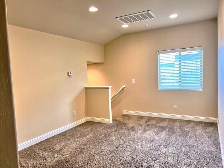 Upstairs Entertainment Area - 6187 E Pontiac Way