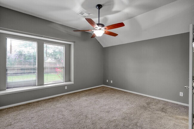 Building Photo - 21331 Timber Pines Dr
