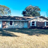 Building Photo - RENOVATED 3bed/2bth Home!