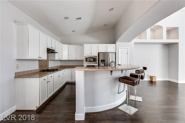 Building Photo - 5752 Murtiga Ct