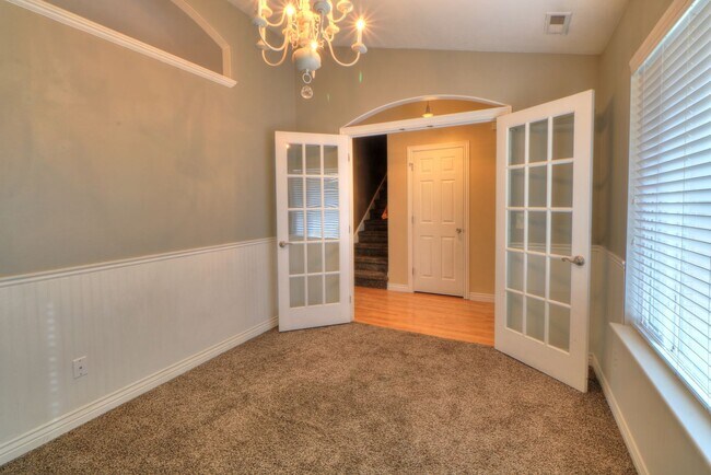 Building Photo - Corner lot with easy access to American Fork and Lehi