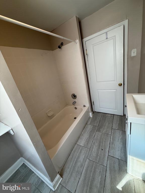 Building Photo - 5303 Westminster Ave