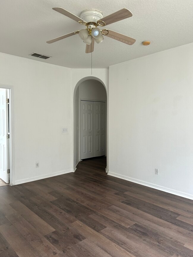 Building Photo - 1752 Cambridge Village Ct