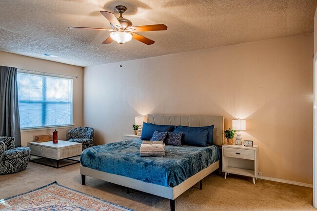 Building Photo - 9719 Calle Chamisa NW