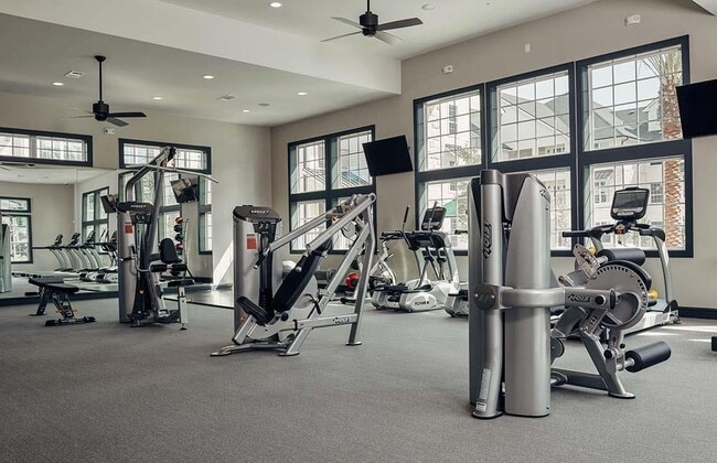 Building Photo - 8802 N Sam Houston Pkwy E Pky