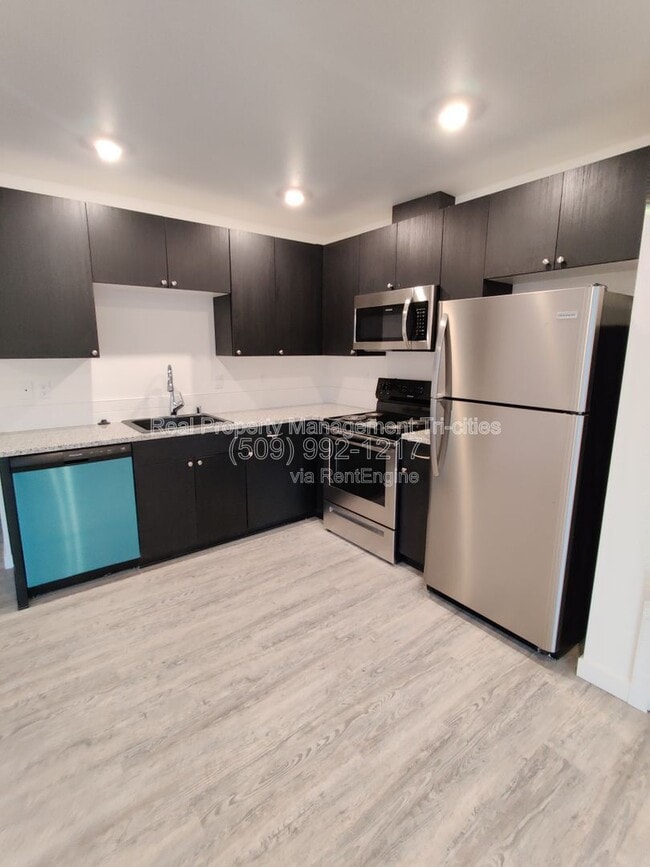 Building Photo - 6944 Hardrock Ct