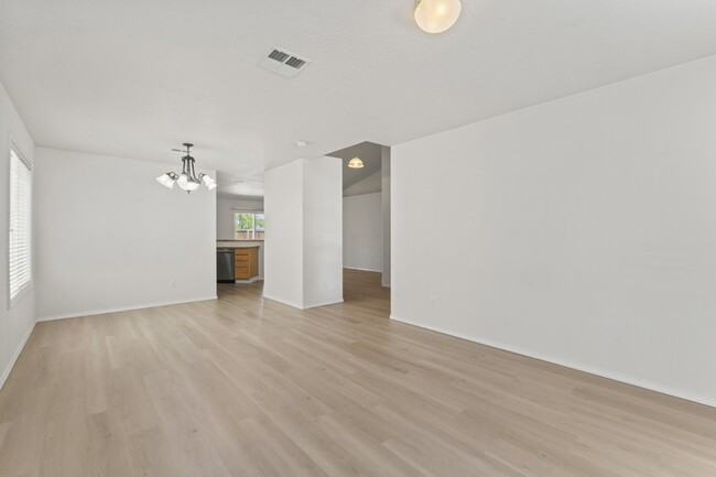 Building Photo - 3589 N Chatterton Way