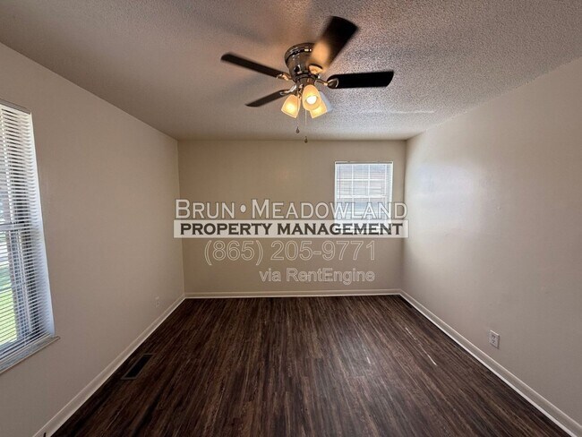 Building Photo - 3719 Mooers St